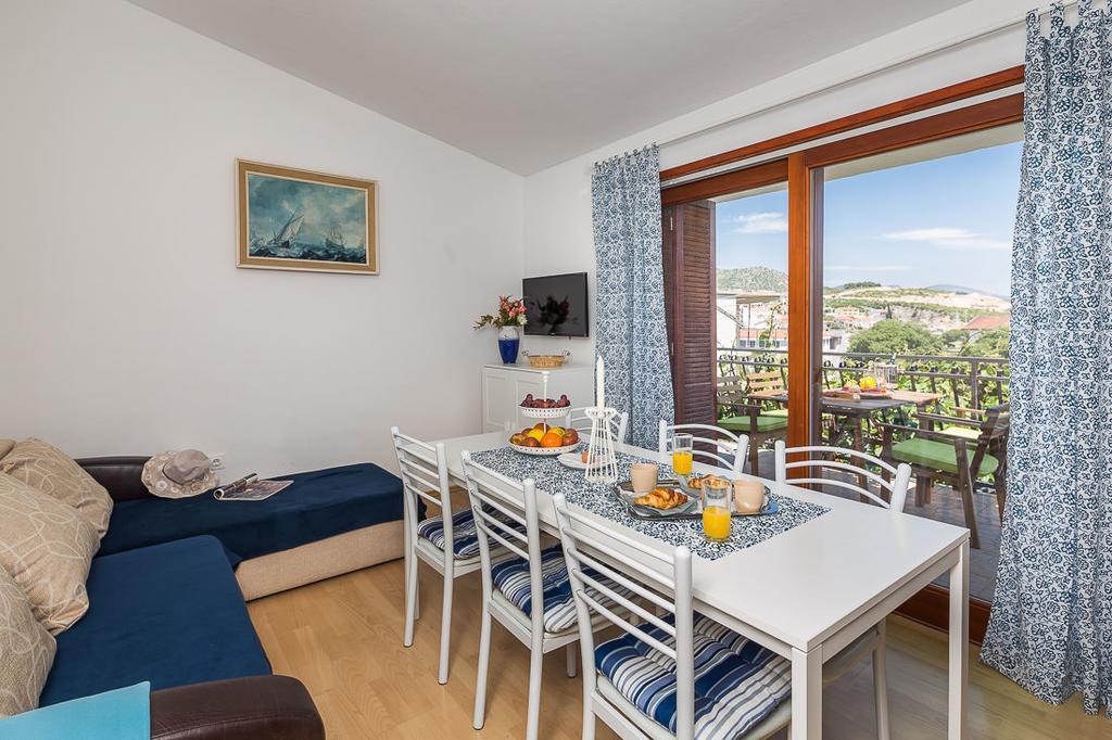 Apartments Beata Марина Стая снимка